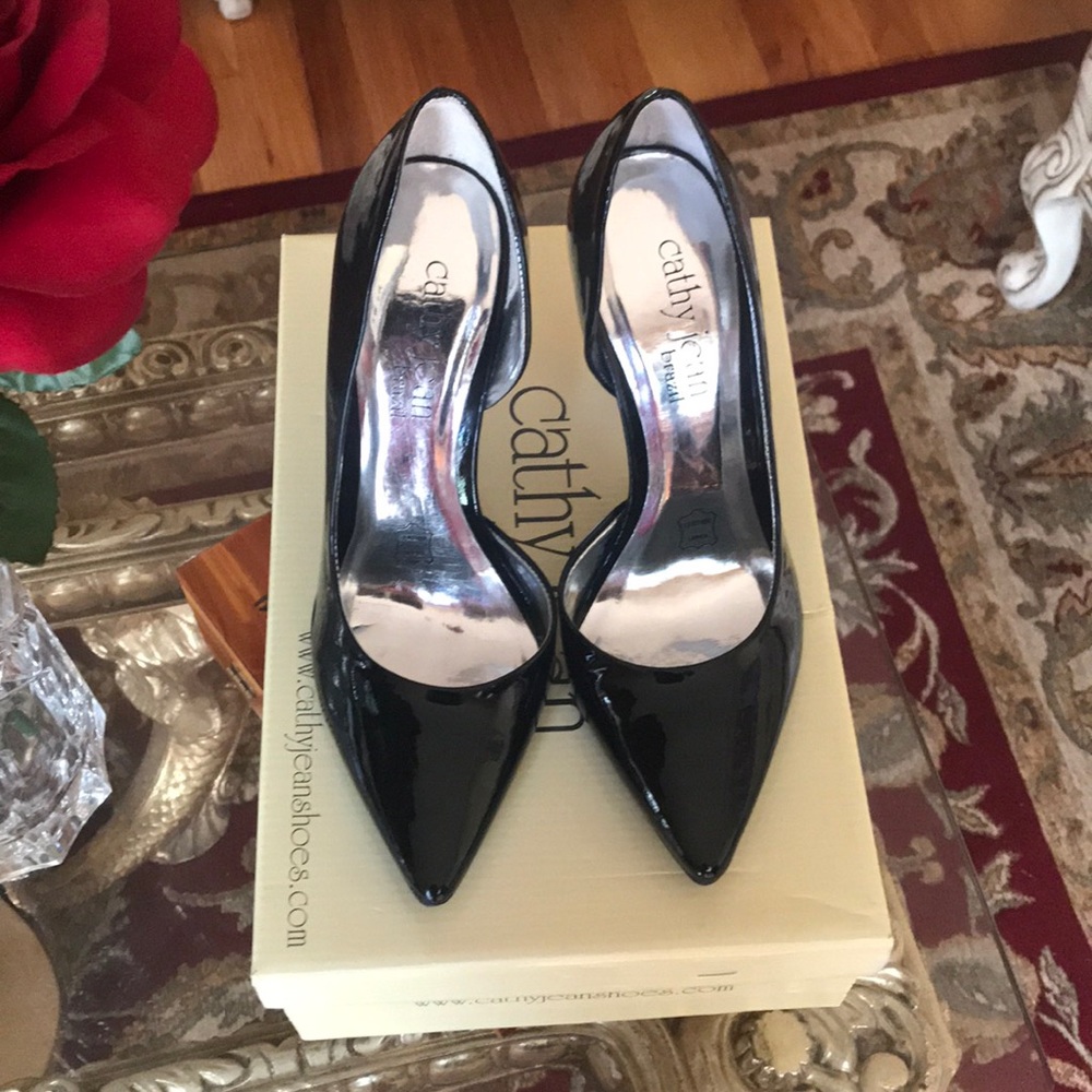 Pan leather pump